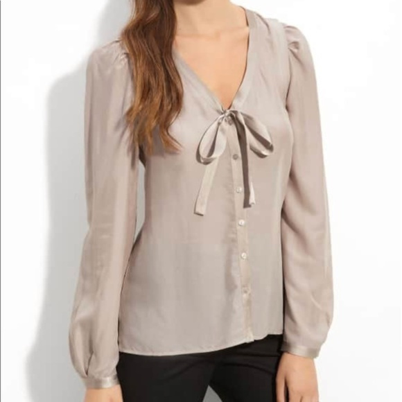 💓SOLD💓Halogen Bow Collar Silk Tie Blouse Nude Taupe Puff - Picture 13 of 13